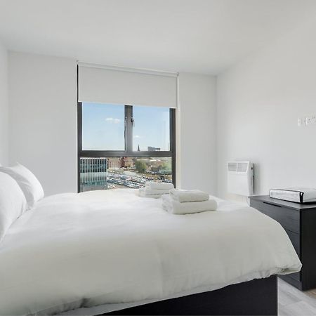 Comforting City Retreat In Vauxhall - No Wifi Liverpool Bagian luar foto