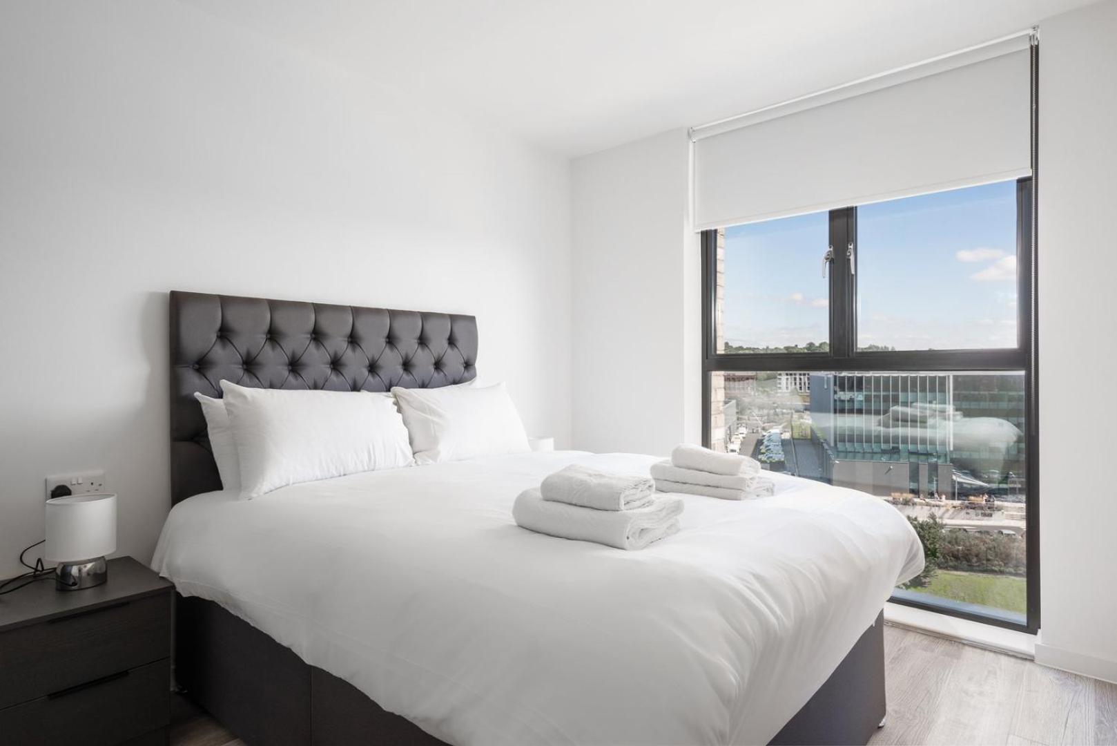 Comforting City Retreat In Vauxhall - No Wifi Liverpool Bagian luar foto