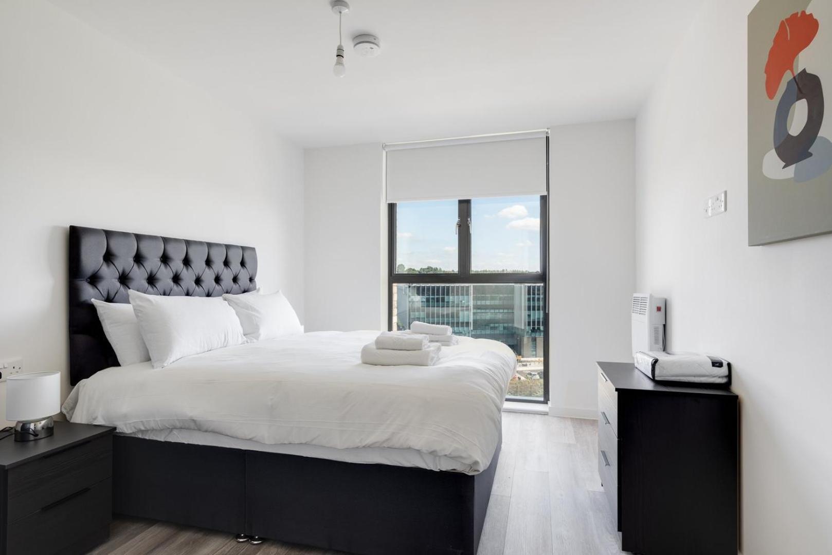 Comforting City Retreat In Vauxhall - No Wifi Liverpool Bagian luar foto